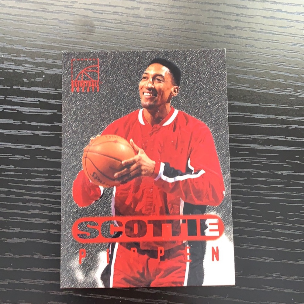 Scottie Pippen Chicago Bulls Basketball Greats - Picture 1 of 2